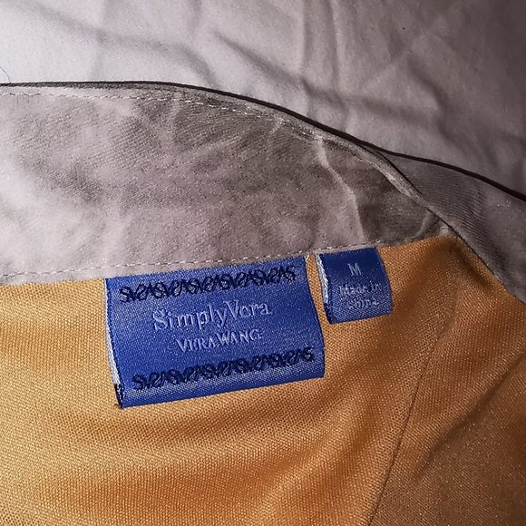 Vera Wang Wrap Skirt M NWOT - Picture 2 of 3